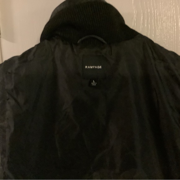 Rampage Brand - Faux fur vest, size large - Picture 9 of 11